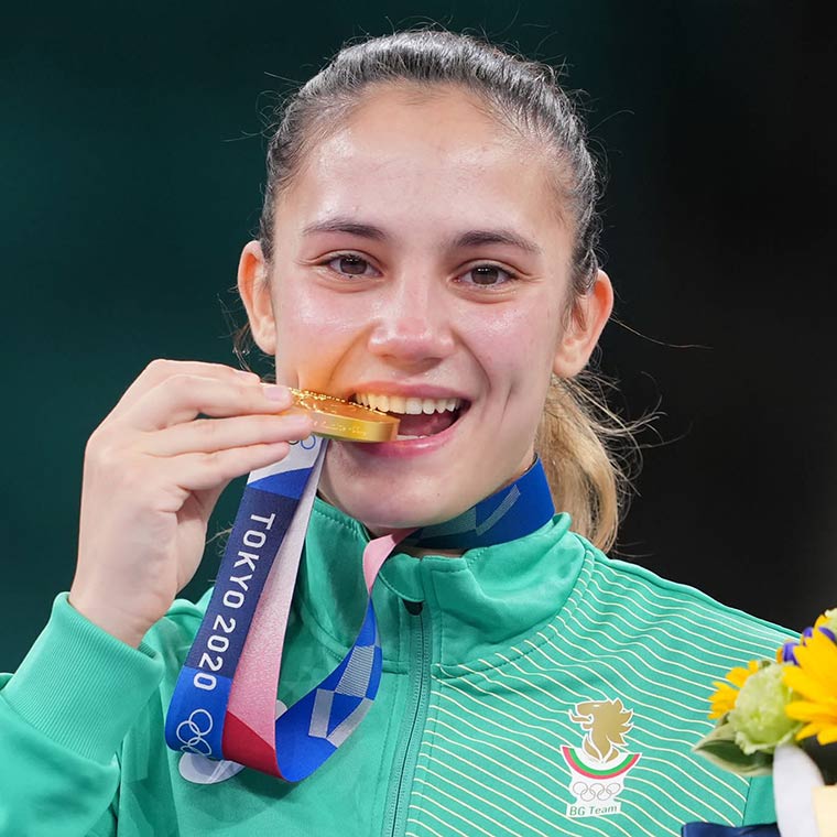 ivet goranova with a gold medal